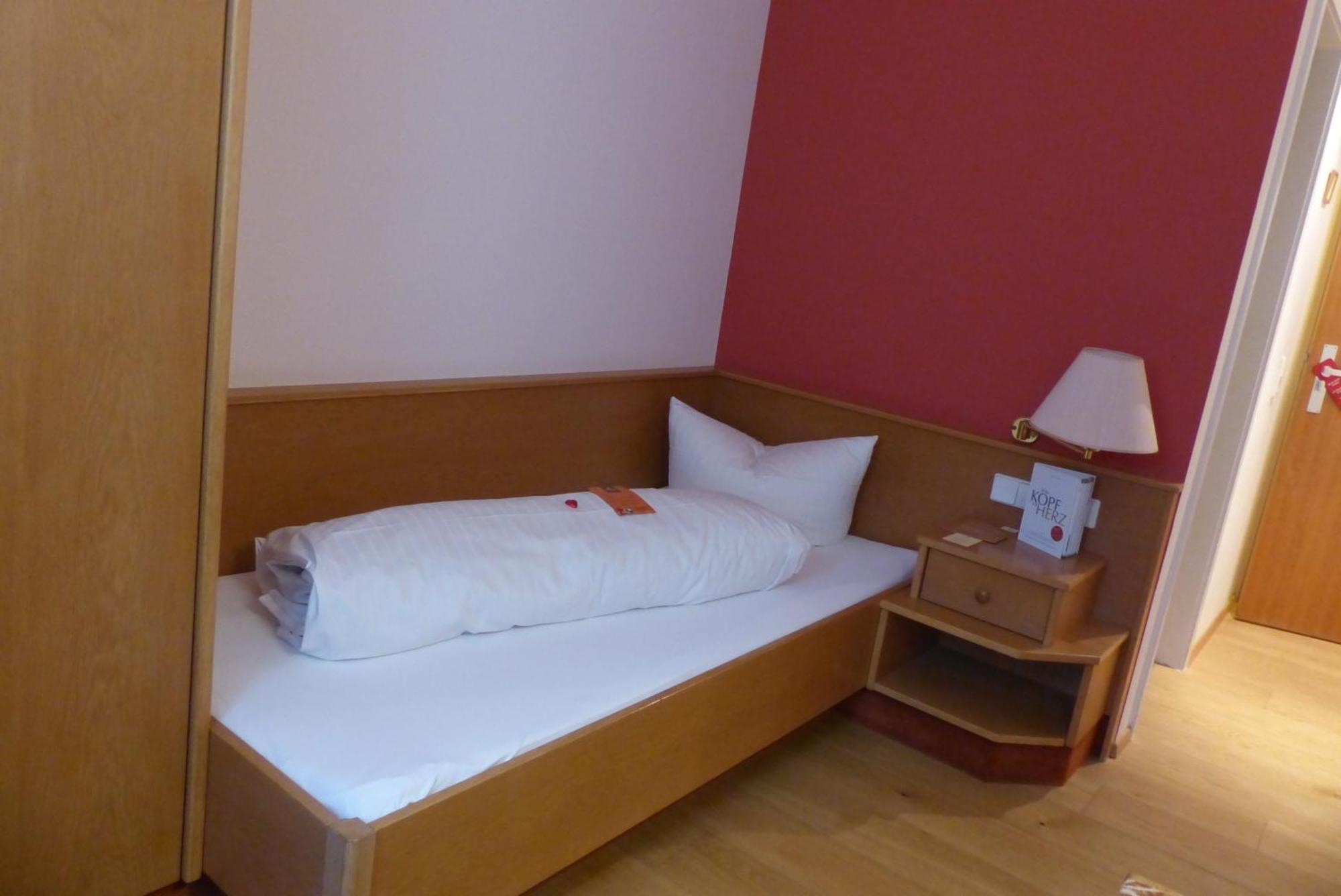 Hotel Herrmann Münsingen Exteriör bild